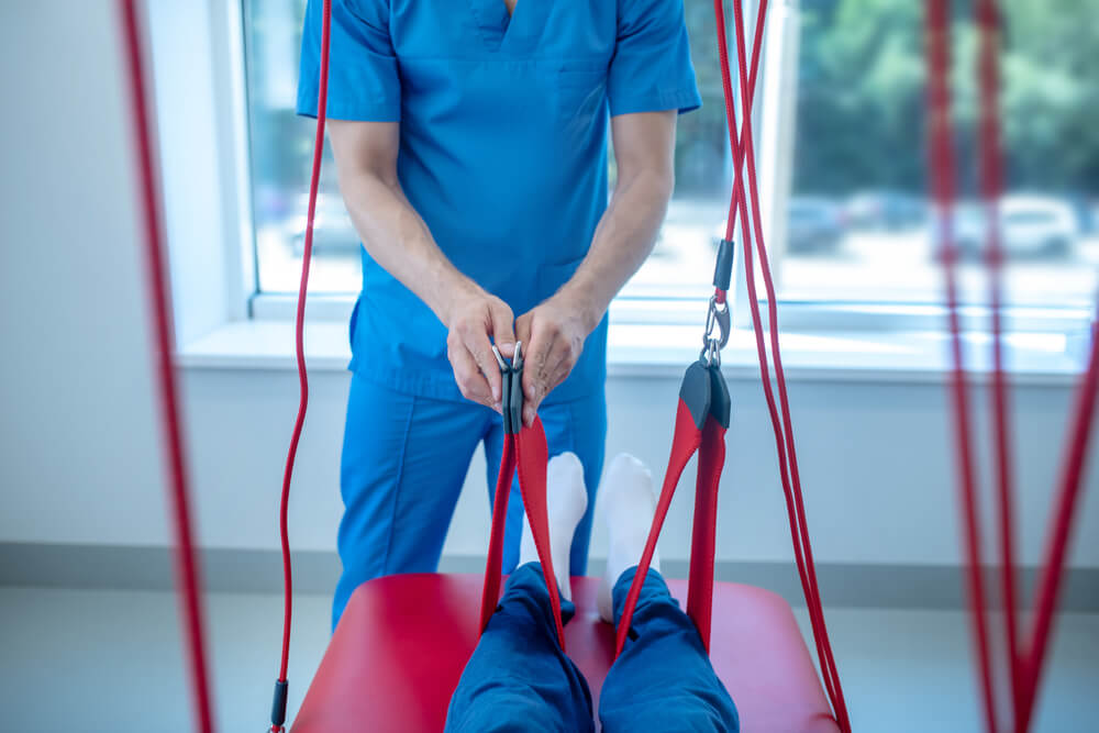 احصل على دراسة جدوى مشروع مركز علاج طبيعي مُعدة باحترافية من ” مدى”